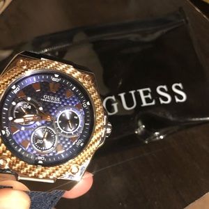 Guess Watch